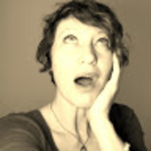 Meet your Posher, Serena - Picture 1 of 1